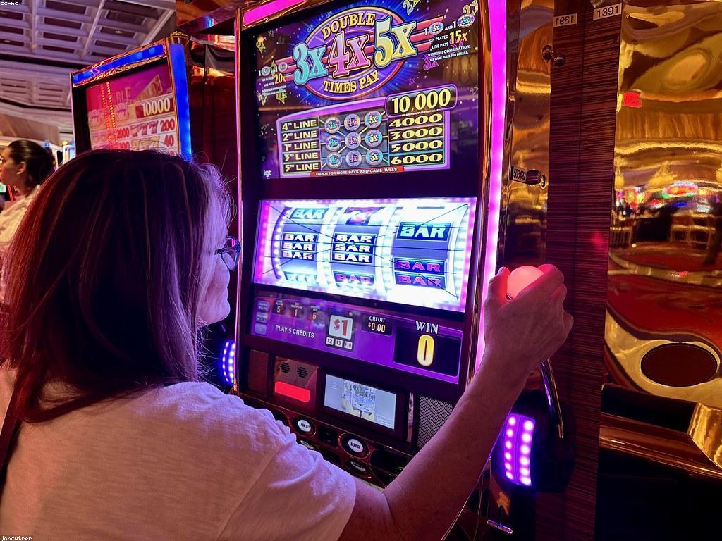 ព័ត៌មានកាស៊ីណូស្លោត: ការស្រាវជ្រាវពីការប្រែប្រួលនៃចំណូល